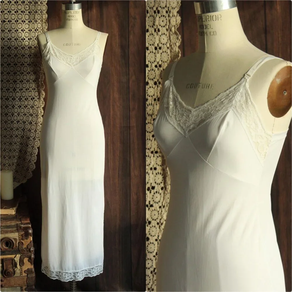 Vintage 1970s Slip, Montgomery Ward Ankle Length White Nightgown, Size 10/32 - Picture 1 of 11